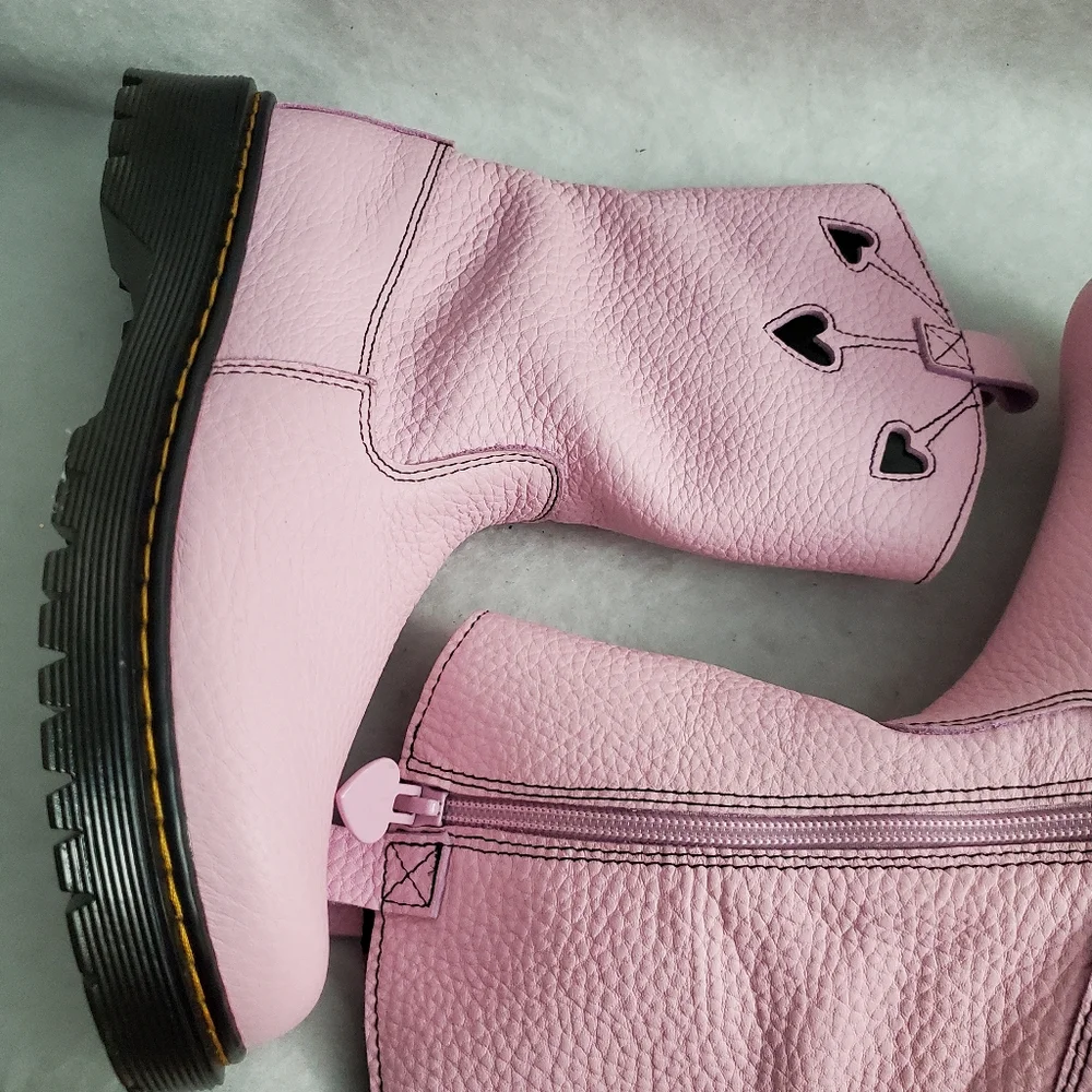 Dr. Martens Junior Heart Nappa Patent Leather Pull-on Boots